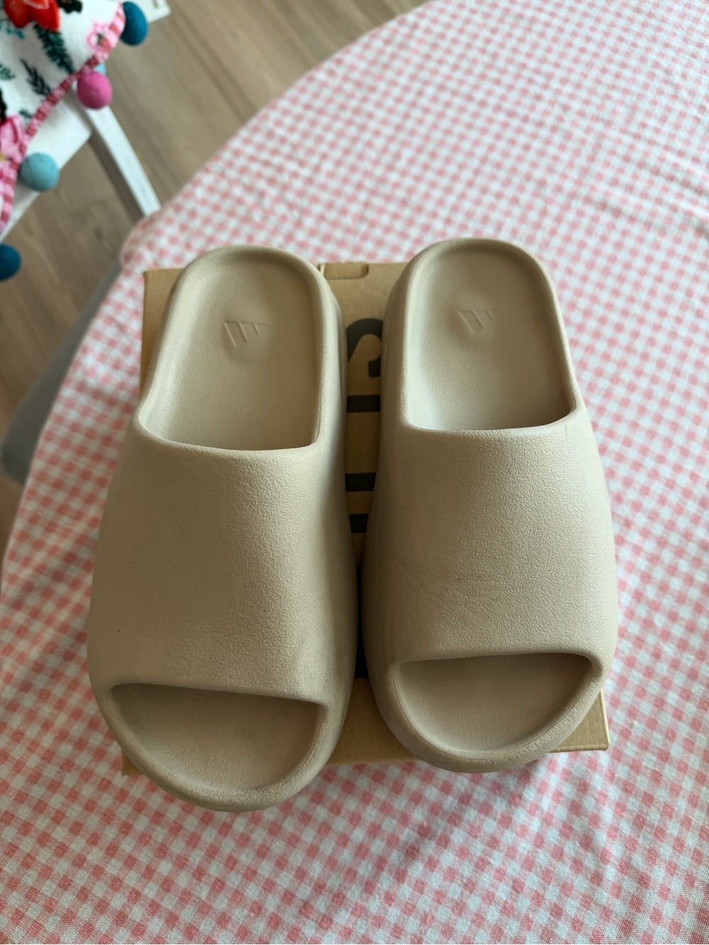 adidas Yeezy slides